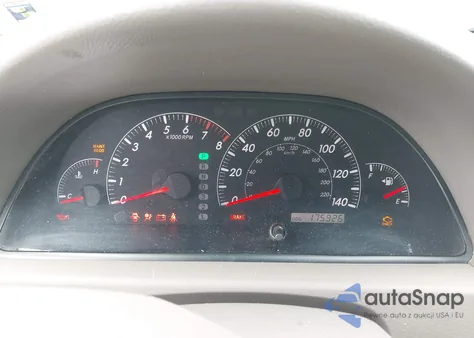 2005 Toyota Camry Std z USA, uszkodzony, nr VIN 4T1BE32K25U092881